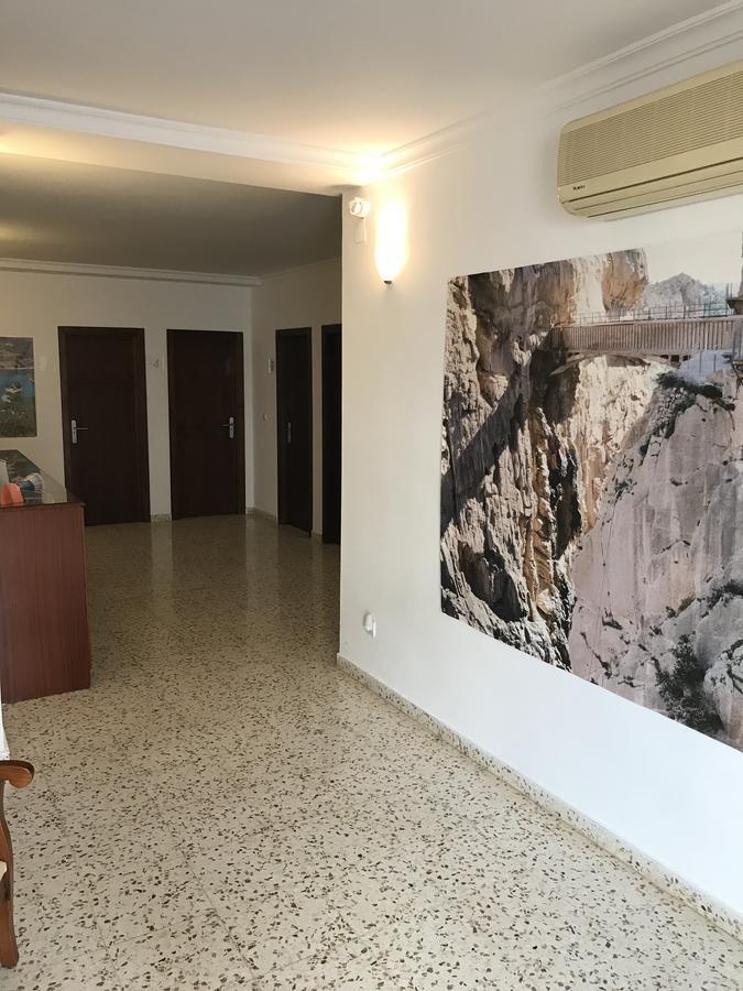 Hostal Restaurante El Cruce Ardales Exterior photo